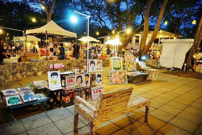 cicada market, huahin