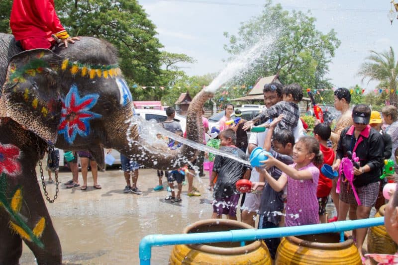 Tayland festivalleri, songkran, Tayland yeni yil