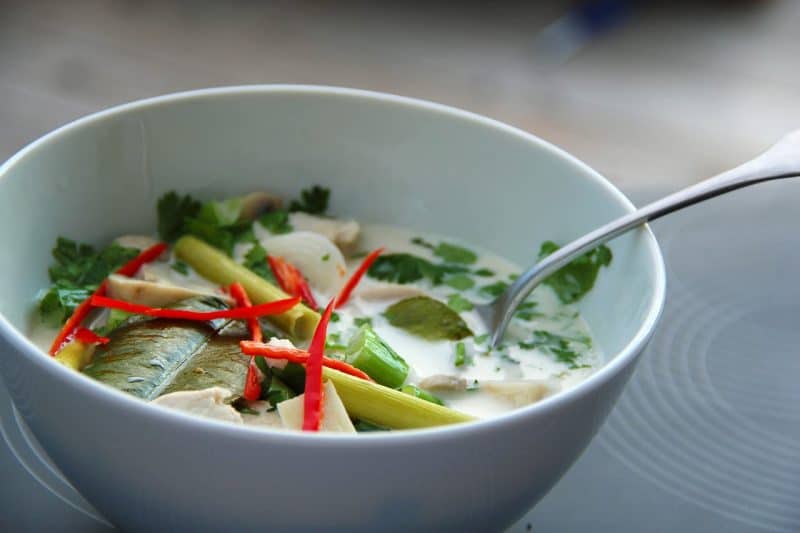 Tom kha gai, Tayland yemek