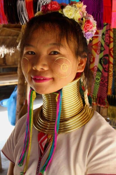 zürafa boyunlu kadınlar, long neck kasabası, tayland long neck, tayland uzun boyunlu kadınlar, tayland karen kabilesi