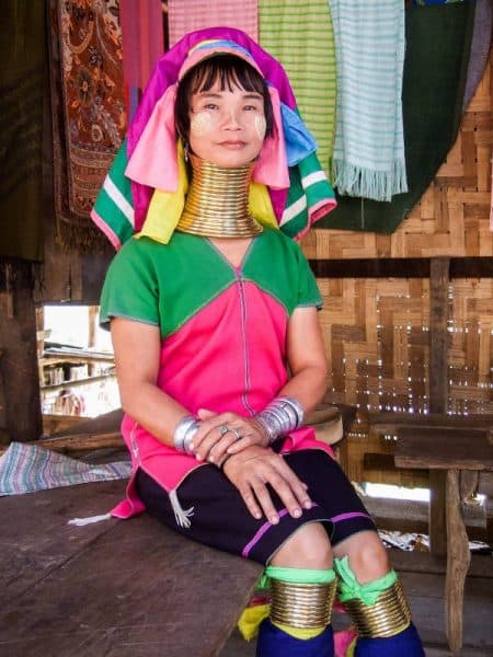 zürafa boyunlu kadınlar, long neck kasabası, tayland long neck, tayland uzun boyunlu kadınlar, tayland karen kabilesi